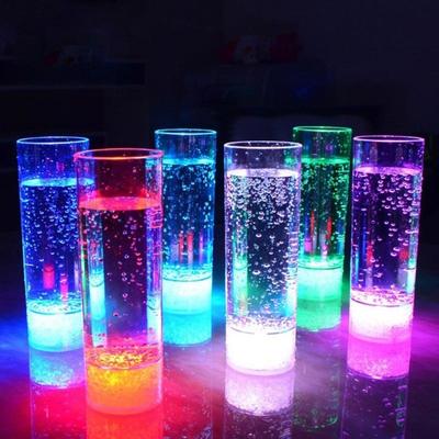 24TE LED Gobelets Clignotants Automatiques Multicolores Gobelets Lumineux Gobelets à Vin Bière Gobelets à Whisky