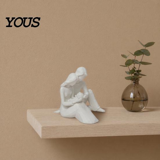 Elegant Family Decor 3D Printed of 3 Sculpture, Modern Father Mother Son White Statue Figurine, Parent Child Decorative for Home Office Shelf