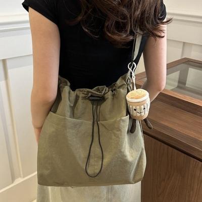 Große Kapazität Damen Kordelzug Tote Tasche Japanischer Ins Stil Lässige Umhängetasche für den täglichen Weg zur Arbeit Einkaufen