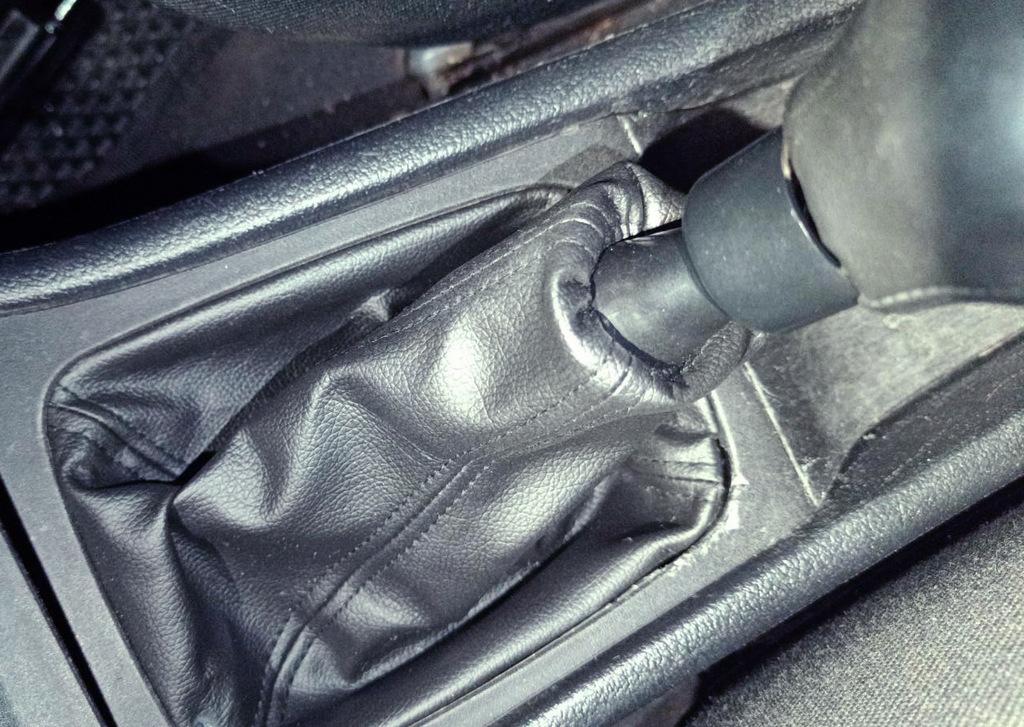 

Чохол КПП V1 (з рамкою) для Opel Astra G classic 1998-2012 рр.