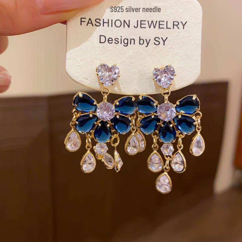 Silver Needle Zircon Teardrop Tassel Earrings: Elegant, High-End Sweet Design, Exquisite Fashion Jewelry.