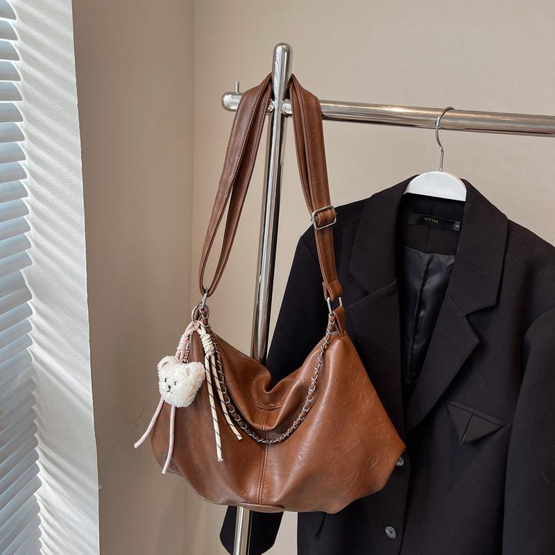 Large-capacity retro bag women's autumn and winter new niche casual shoulder messenger bag pleated tote bag