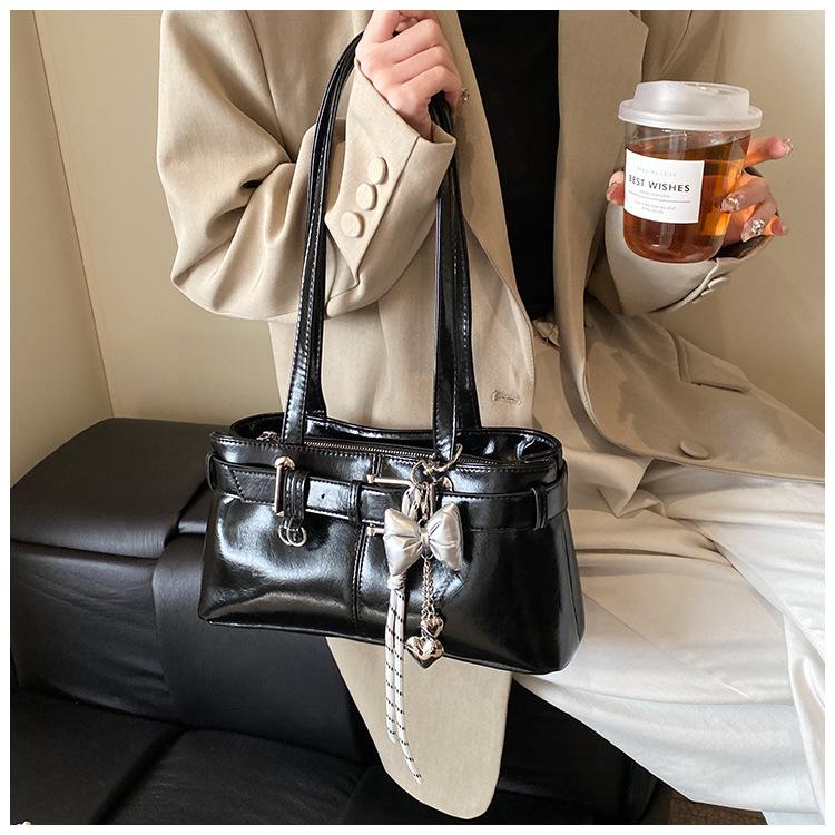 Belt Buckle Design Shoulder Satchels Bag For Women 2025 New In Luxury Designer Handbags Branded Fashion Totes With Pendant