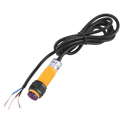 E18B03P1 530cm DC 3 Wire 636V PNP IR Photoelectric Sensor Switch