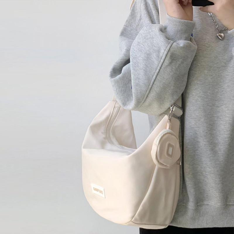Bag New Women's Bag Crossbody Large Capacity Versatile Dumpling Canvas Bag Class One Shoulder Commuter Bag Luggage