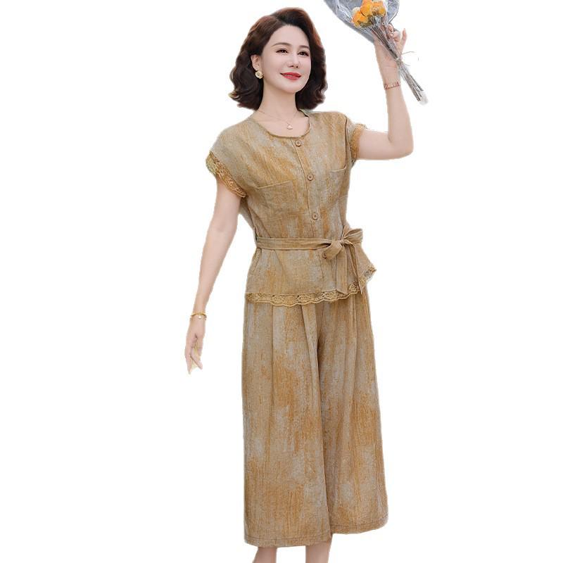 Mom's Youthful Summer Two-Piece Suit: Elegant, Slimming Fashion for Middle-Aged & Elderly