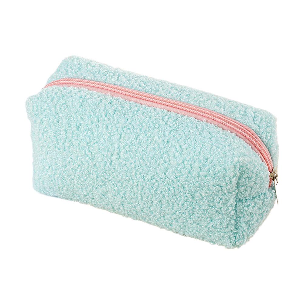 Fashionable Plush Cosmetic Pouch Portable Women's Cosmetic Organizer Clutch Storage Bag Lightweight Travel Makeup Bag