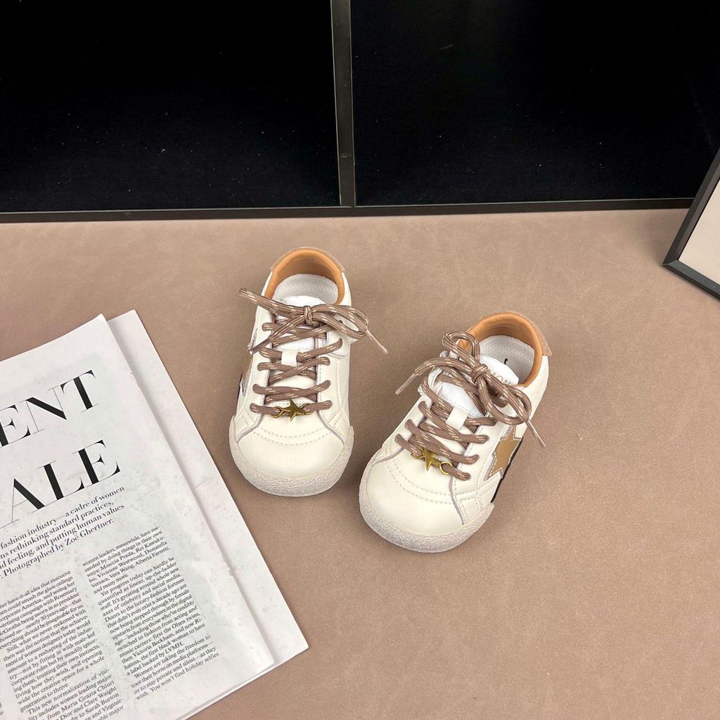 2026 Trendy Kids' Soft Sole Star Sneakers - Versatile Casual White Shoes for Toddlers