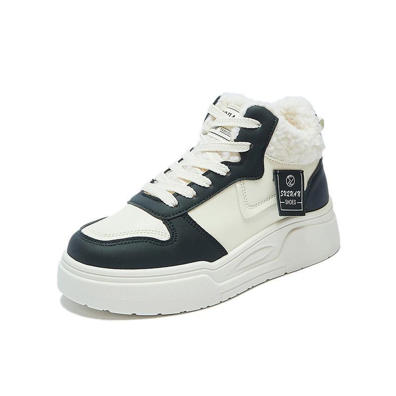 Winter Velvet Little White Shoes, New Female Students Thick-soled Heightening Sports Board Shoes
