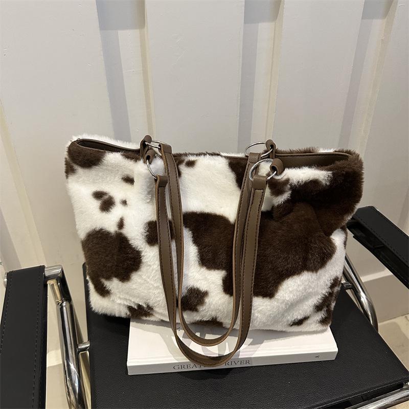 Versatile Large Capacity Cow Print Plush Shoulder Tote – Autumn/Winter 2024