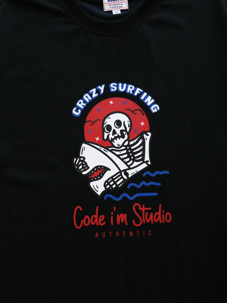 CODE I'M Crazy Surfing Artwork Print Oversized Short Sleeve T-Shirt Black