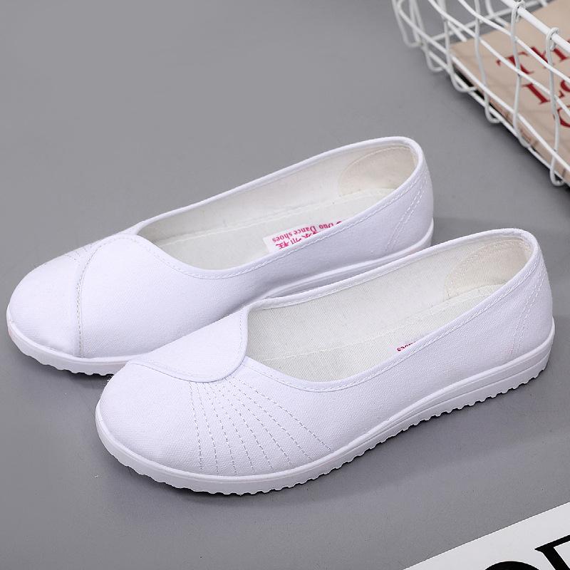 Comfortable Non-Slip White Nurse Shoes: Soft Sole, Low-Cut, Slip-On for Summer Work