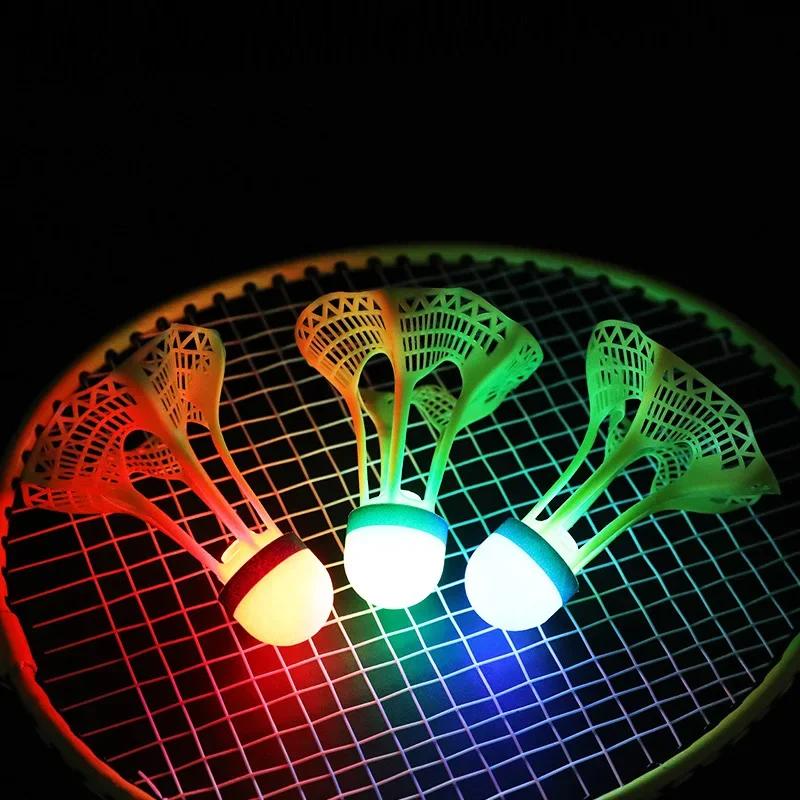 1/5 Pack LED Badminton Shuttlecocks -Lighting Glow In The Dark Badminton Birdies Badminton Practice Windproof Shuttlecocks