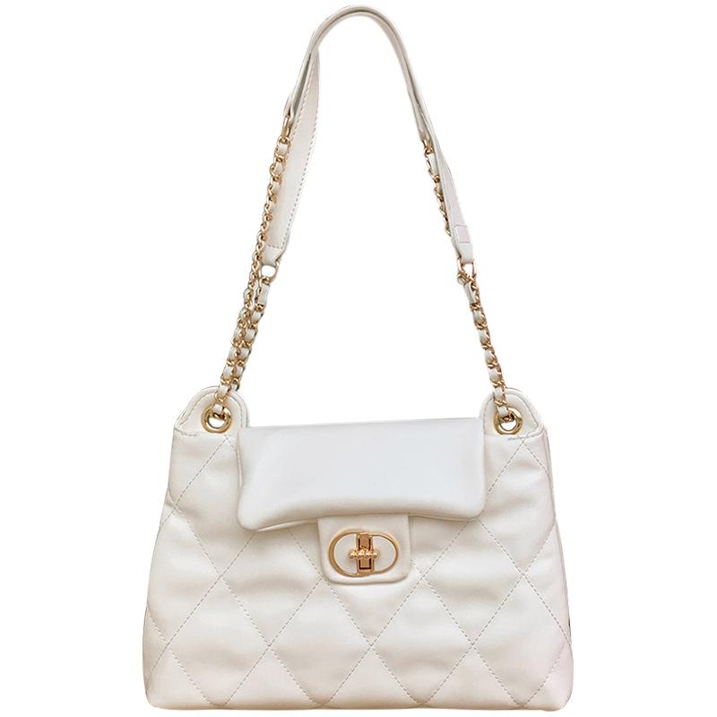 Large Capacity Tote Bag for Women New Versatile Crossbody Single Shoulder Armpit Bag Diamond Chain Commuter Bag Trendy