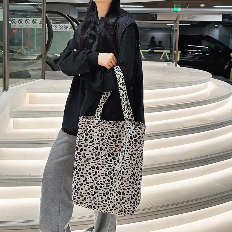 Leopard Print Large Capacity Tote Bag Women's Shoulder Bag Student Class Canvas Bag