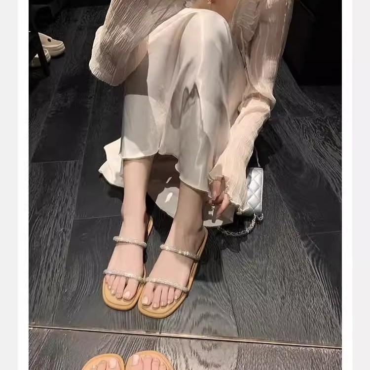 Grape mother's same square head sparkling double one-word with flat-bottomed padded slippers minimalist casual versatile open-toed slippers