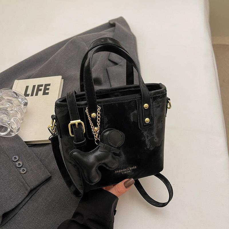Fashion Versatile Bag Women's New Messenger Bag Commuter Shoulder Bag