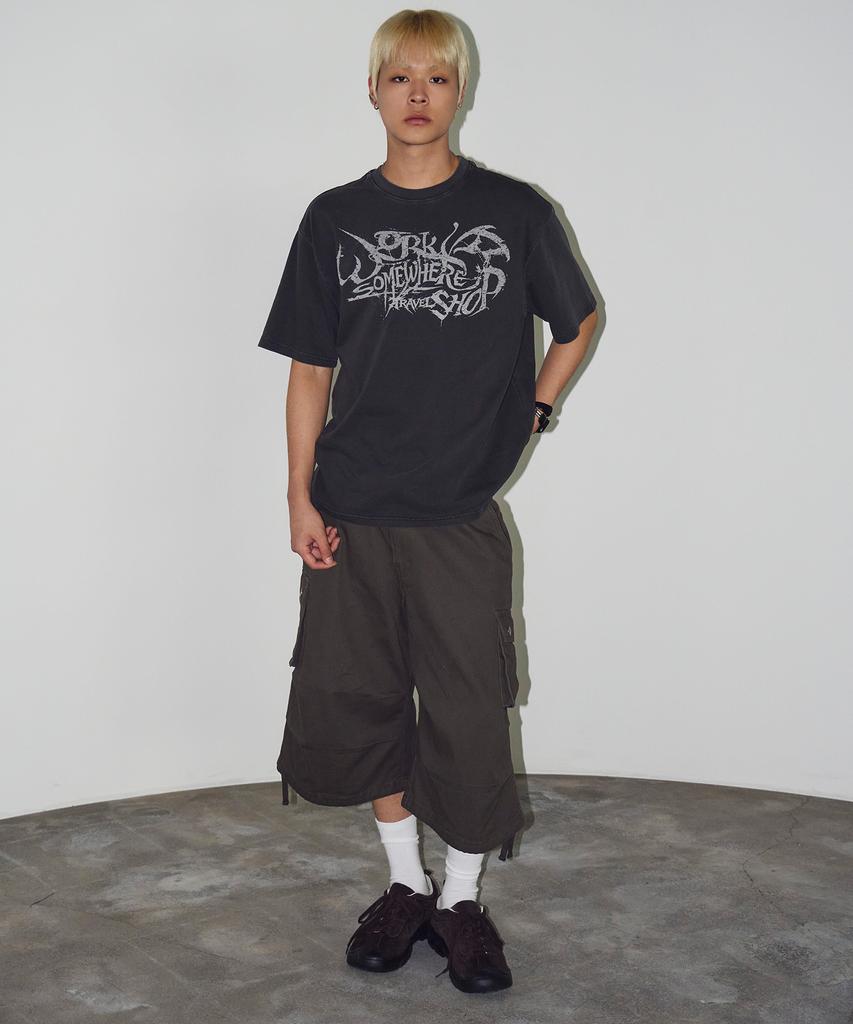 TRAVEL Calligraphy Pigment Short Sleeve T-Shirt Black Charcoal