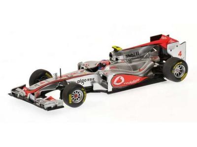 PMA Vodafone McLaren Mercedes 2011 Show Car Button Fertigprodukt 1/43 J.