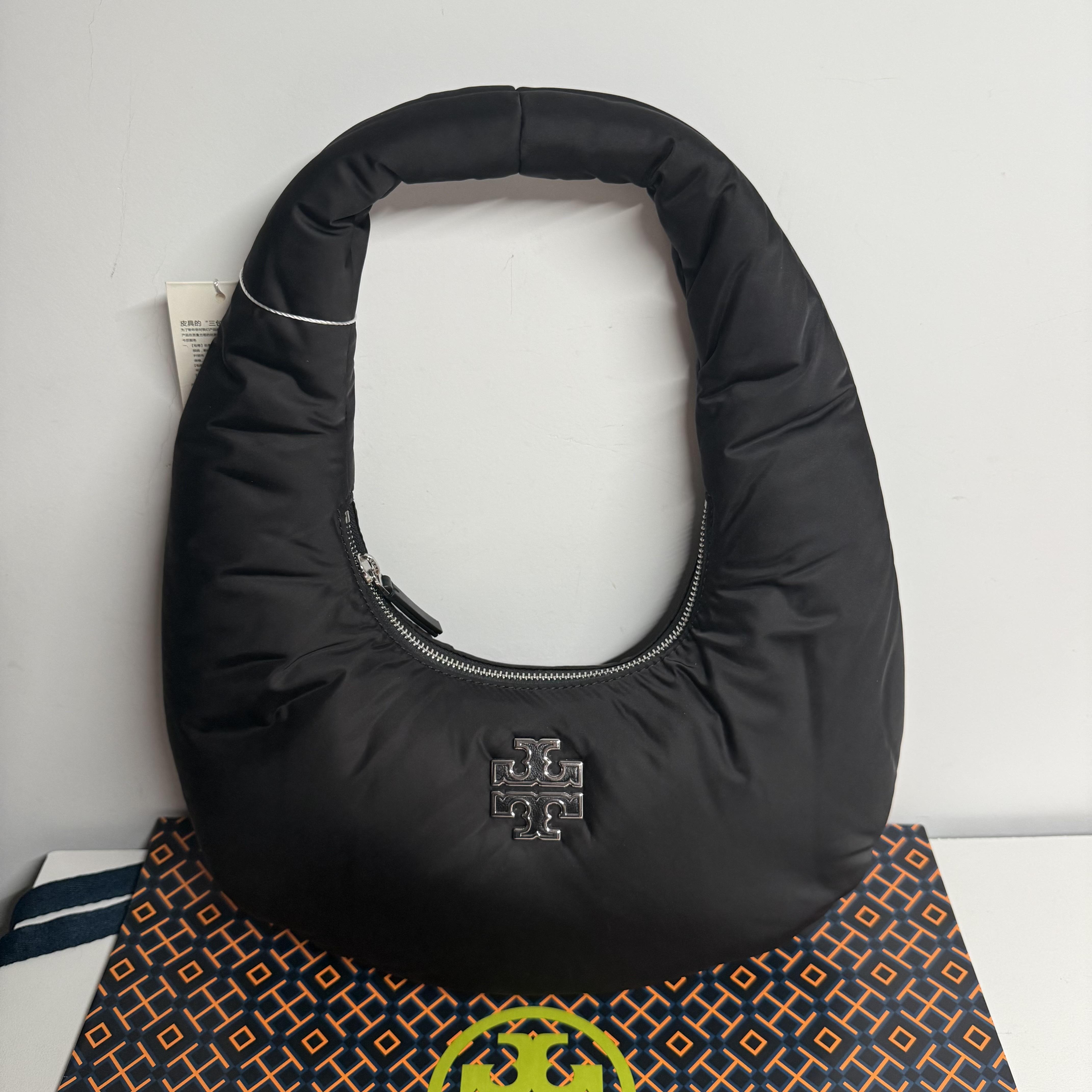 [Pre-Owned] Britten Black Nylon Shoulder Bag - Unused #M806VB ONE SIZE