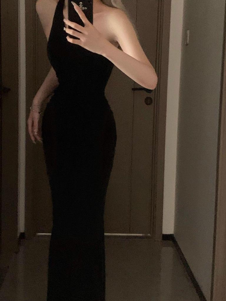 Black One-Shoulder Backless Slit Dress - Sexy and Sophisticated Summer Style for Women