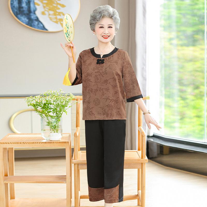 

Senior Women s Summer Short-Sleeve Round Neck T-Shirt & Pants Set - Fashionable Plus Size Breathable Outfit for Mothers 2XL (100-115 lbs) кавовий