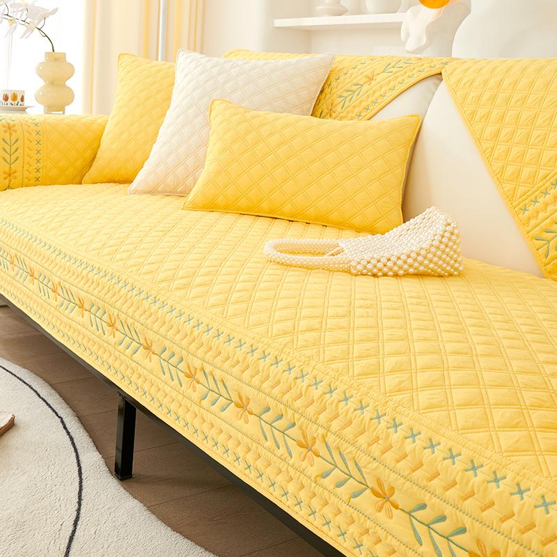 Sofakissen aus gewaschenem Baumwollstoff, neue Vier-Jahreszeiten-Universal-Anti-Rutsch-Sitzkissen, cremefarbener Sofabezug, Bezugsstoff