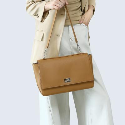 Large Capacity Tote Bag Commuter Premium Sense Bag Messenger Bag Women's Flip Lock Design Leather Women's Bag Shoulder Bag