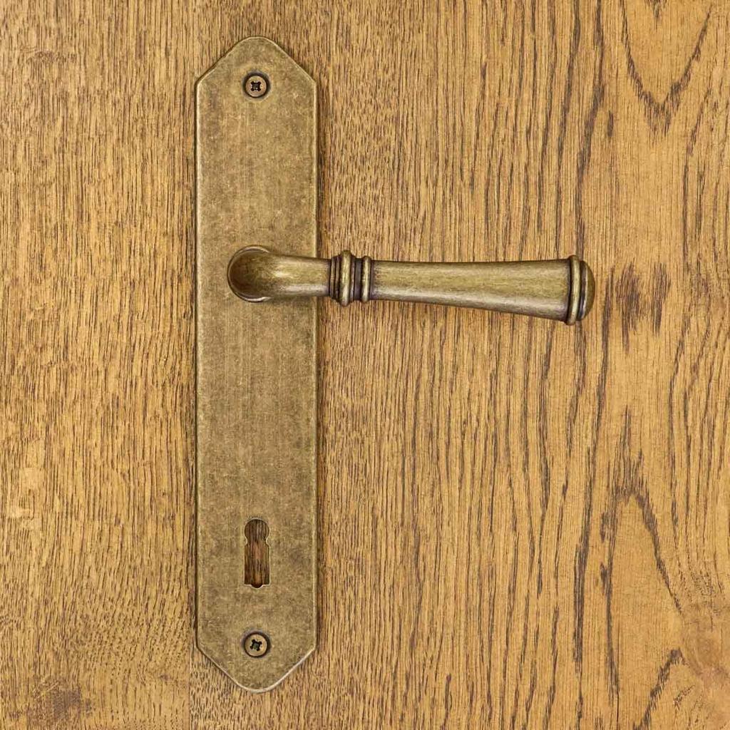 HAMILTON Door Handle with Key Plate 72mm ANTIQUE GOLD