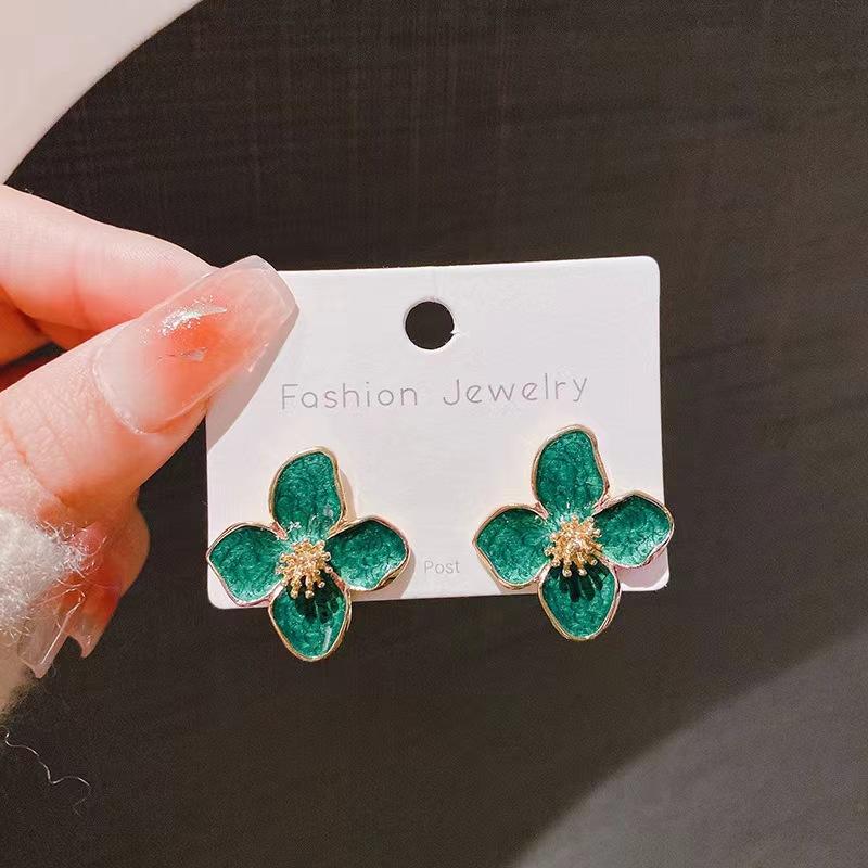 New Fashion Sweet Design Spring/Summer Oil Dripping Enamel Flower Light Luxury High End Earrings Party Gifts for Women Jewelry