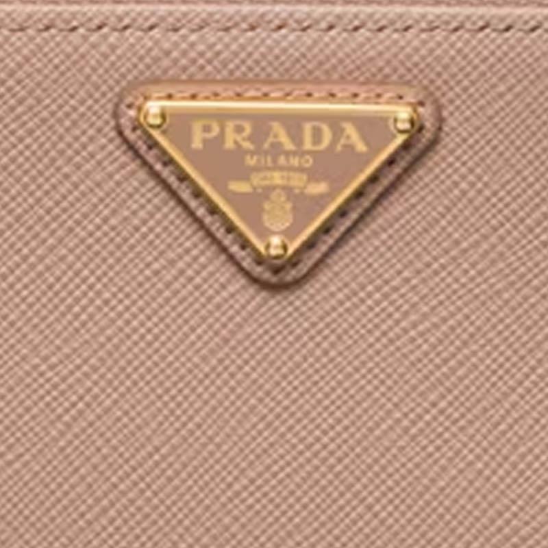 Prada Saffiano Enamel Metal Triangle Logo Zipper Closure Cowhide Card Holder Women's Nude Pink