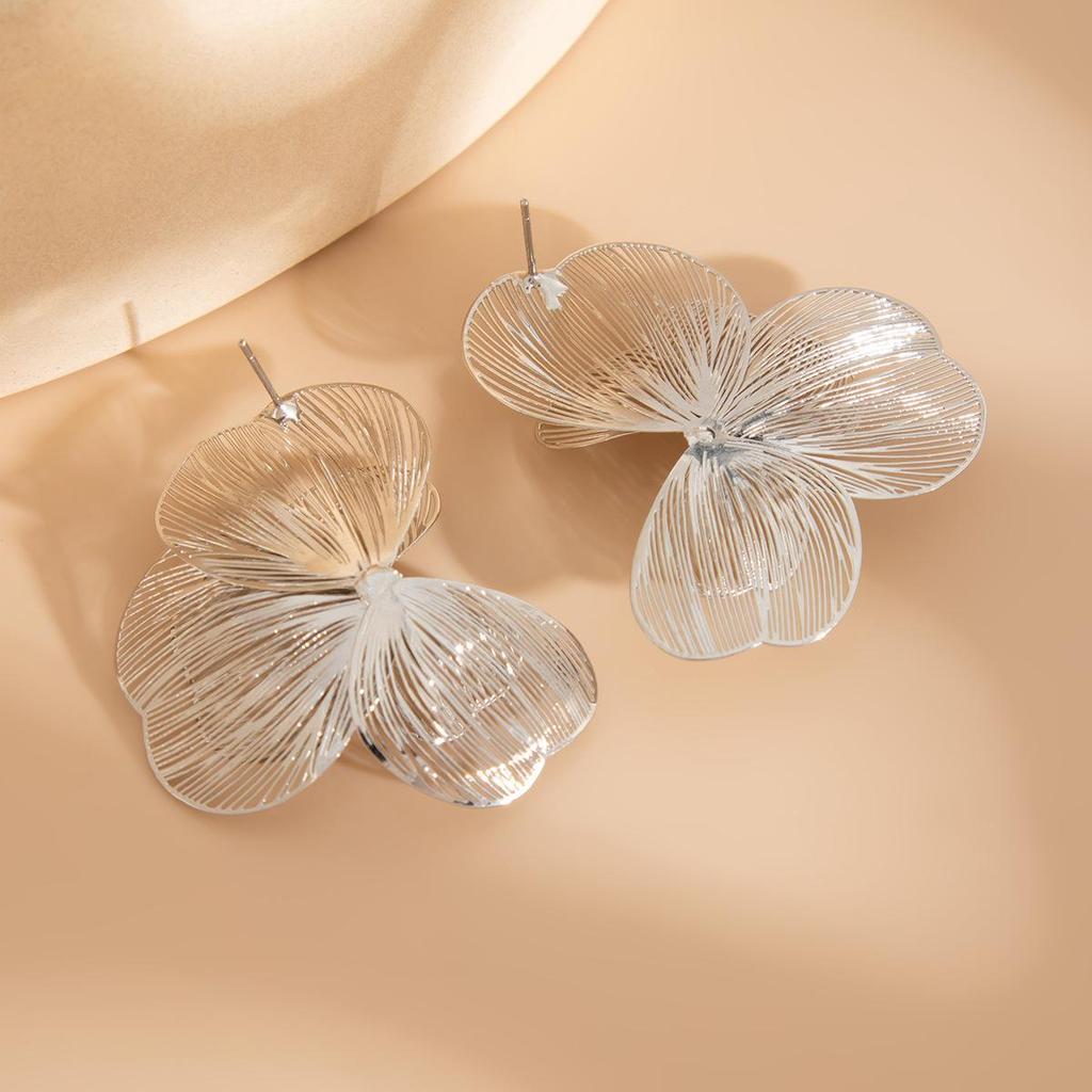 High-end Cut-out Earrings with Large Petals Earring Metal for Women Fashion Dinner Party Commuter Party