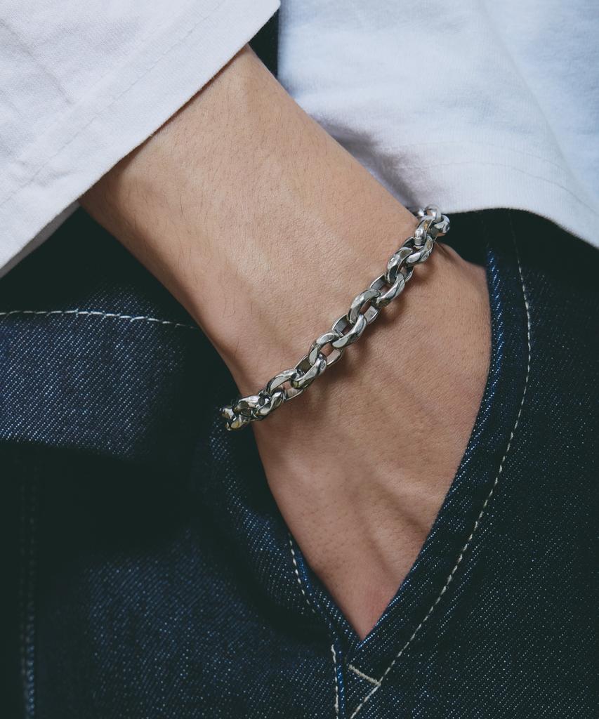 Maz Steel Heavy Bold Cutting Chain Bracelet