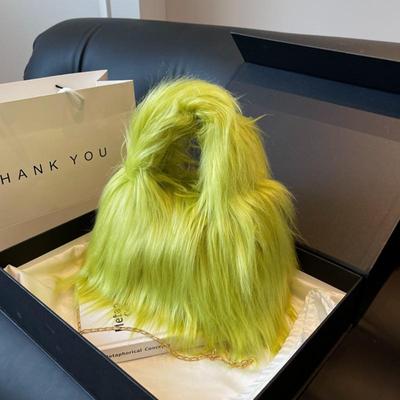 Borse a tracolla calde invernali da donna in morbida peluche Borsa a tracolla con catena color caramello alla moda Borsa e borsette per telefono