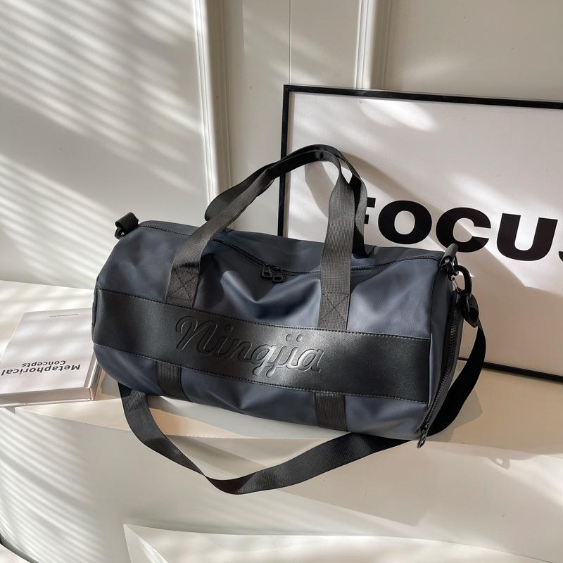 

Handheld fitness bag, dry wet separation swimming storage bag, men s large capacity sports bag, fashionable outdoor travel bag, women s bag синій