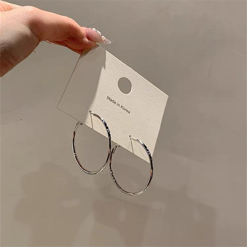 

Metal Double-layer Hoop Earrings for Women, Light Luxury, High-end, Elegant Style, Large Ear Ring, Round Shape, Stud Earrings, Ear Clasps A031（4cm）