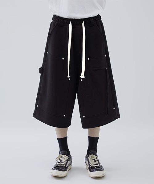 Mimdeowodeulobeu Solar Rivet Bermuda Pants_Black