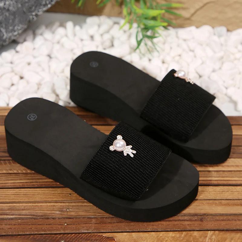Fashion Fashion Pearl Bear Decor Wedge Slippers Women New Weightlight Elastic Band Black Sandals Woman Plus Size Non Slip Slides Female