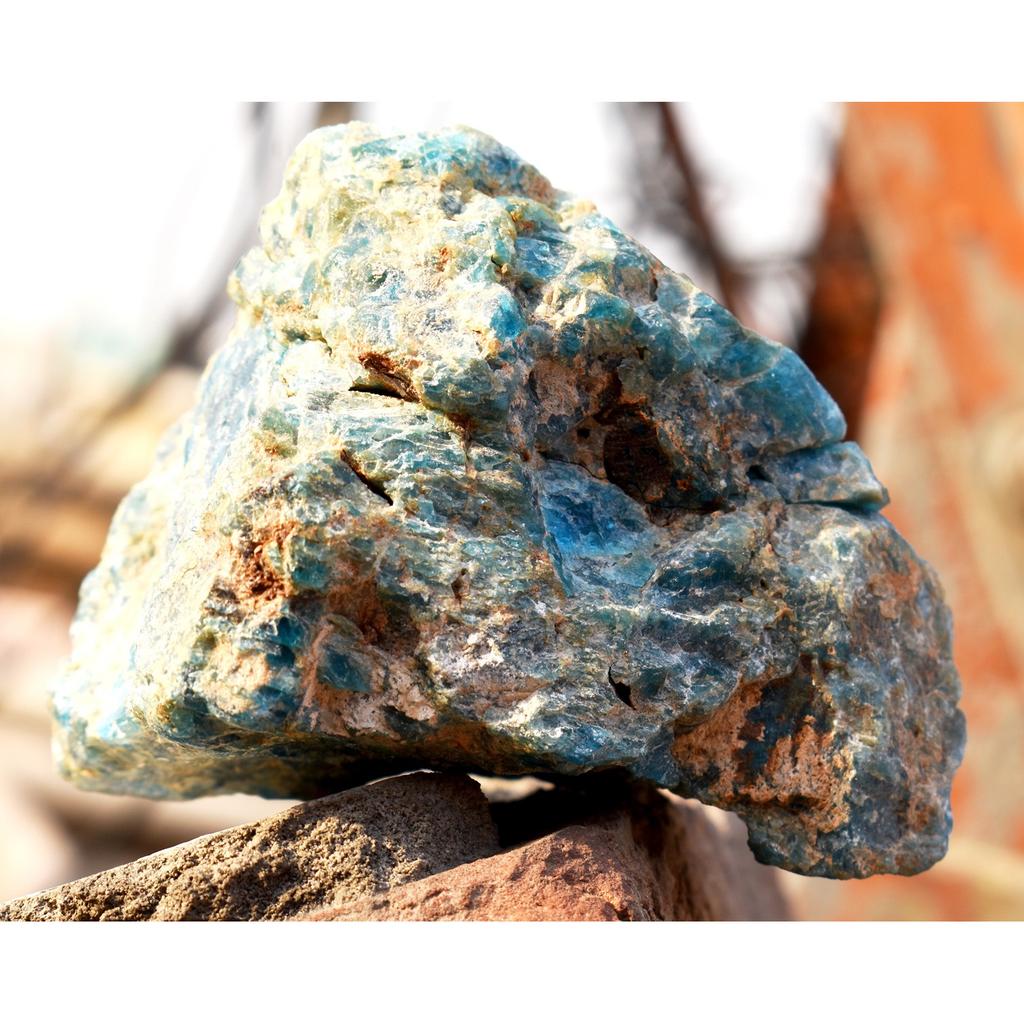 NATURAL Blue Apatite 490.95 Ct Uncut Raw Rough CERTIFIED Loose Gemstone For Gift