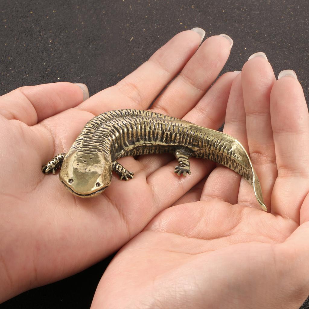 Giant Salamander (Andrias Davidianus) Brass Figurine, Decorative Table Ornament, Tea Pet, Suitable For Living Room Or Study, Copper Craft.