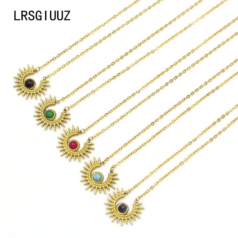 Elegant Retro Gold-Plated Pendant Necklace with Natural Stone for Women