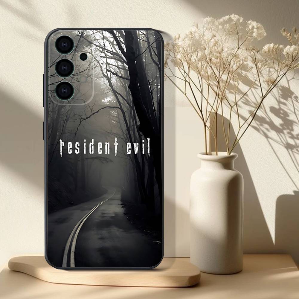 Game Resident Evil Video Phone Case For Samsung S 25,24,23,22,30,21,10,9,Ultra,Plus,Lite,FE,4,5G Black Soft Case