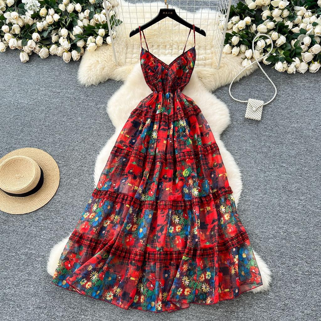 Light luxury retro court style floral suspender dress women's summer thin waist design big pendulum super fairy dress
