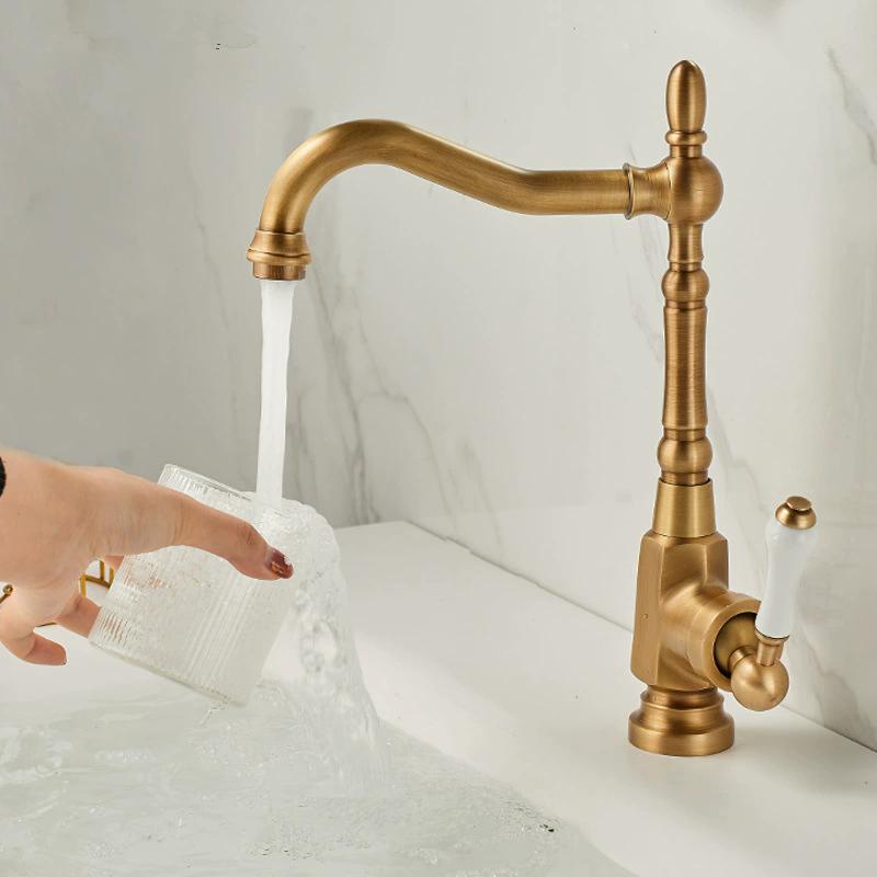 Antique Bathroom Faucet Brass Kitchen Faucet Chrome Basin Faucet Cold & Hot Water Mixer Sink Tap Deck Mounted Lavotory Tap