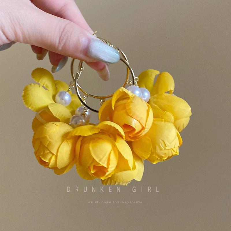 Resort Style Sunflower Earrings - Spring/Summer 2025 Collection for Women