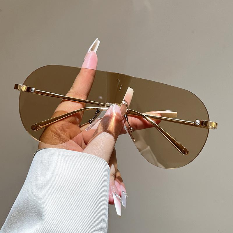 

cutting rimless one piece shield sunglasses for women new fashion alloy oversize gradient sun glasses ladies sexy driivng shades