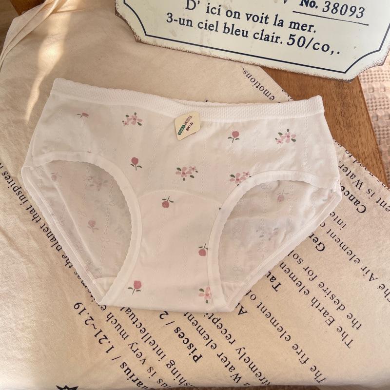 Female Summer New Type Sweet Lovely Jacquard Cotton Extension Antibacterial Crotch Triangle Briefs
