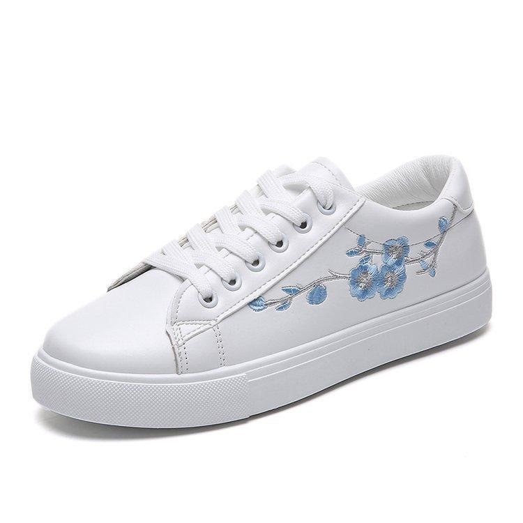 Spring and Summer New Board Shoes Women's New Leather Student Shoes Casual Korean Version Peach Blossom INS Little White Shoes Low Top