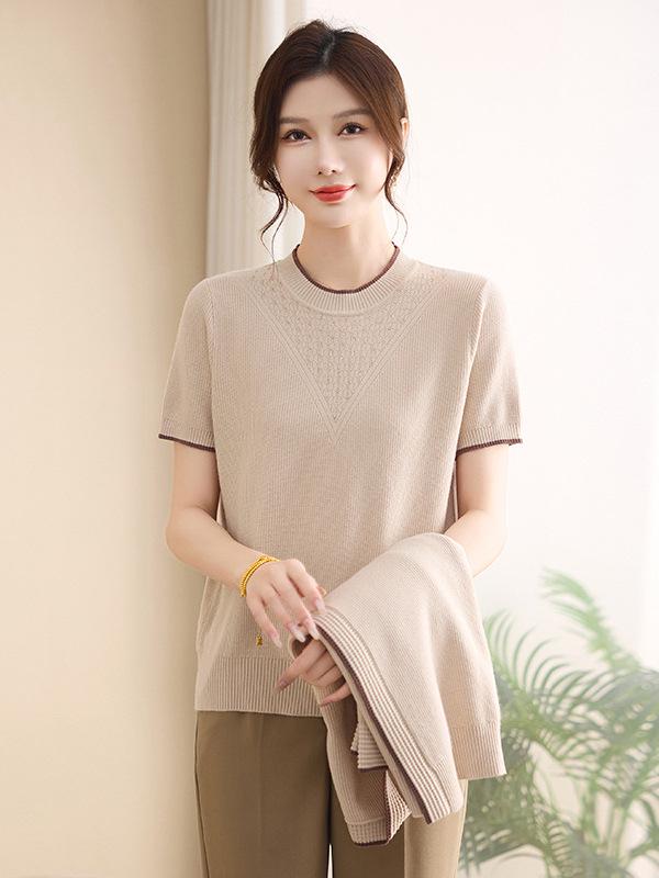 Mom's 2026 Spring Knit Cardigan Set: Stylish Long-Sleeve Two-Piece for Middle-Aged & Elderly Women