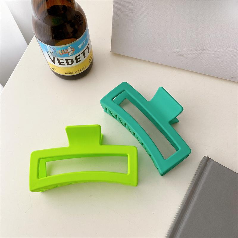 13cm Adorable Oversized Matte Hair Clip For Women In Soft And Shades Bold